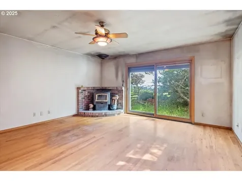 17815 NE Courtney Road Newberg OR 97132