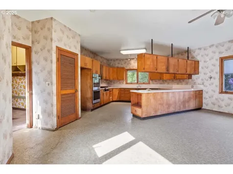 17815 NE Courtney Road Newberg OR 97132