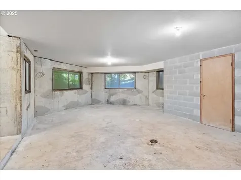 17815 NE Courtney Road Newberg OR 97132