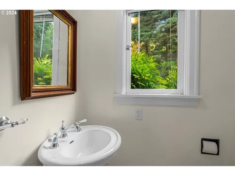 366 NW Maywood Drive Portland OR 97210