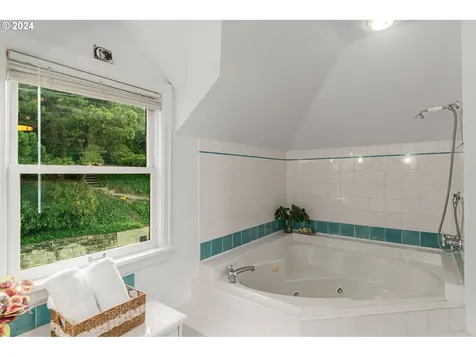 366 NW Maywood Drive Portland OR 97210