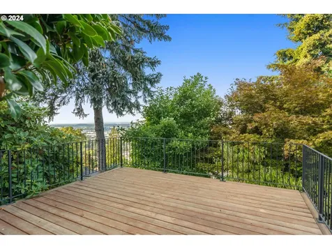 366 NW Maywood Drive Portland OR 97210