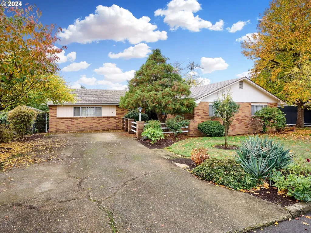 204 Frances Street Molalla OR 97038
