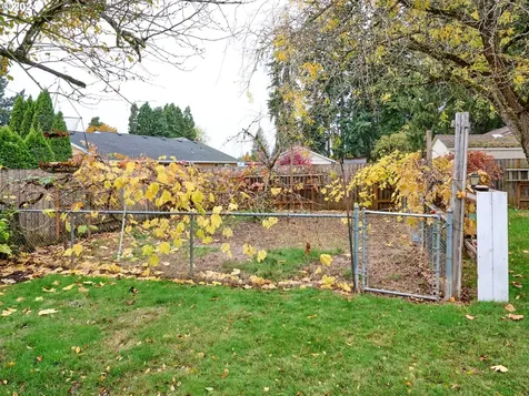 204 Frances Street Molalla OR 97038