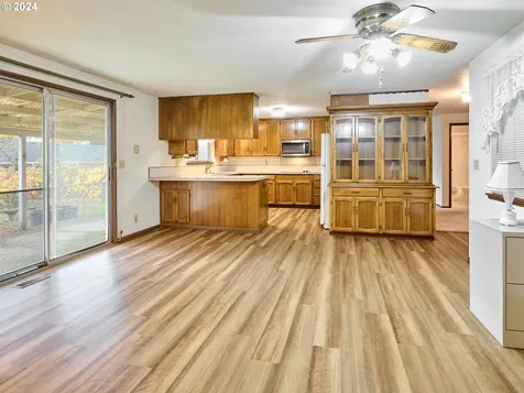 204 Frances Street Molalla OR 97038