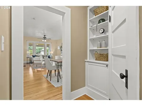 5627 Ne 18th Avenue Portland OR 97211