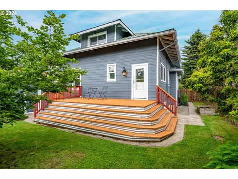 5627 Ne 18th Avenue Portland OR 97211