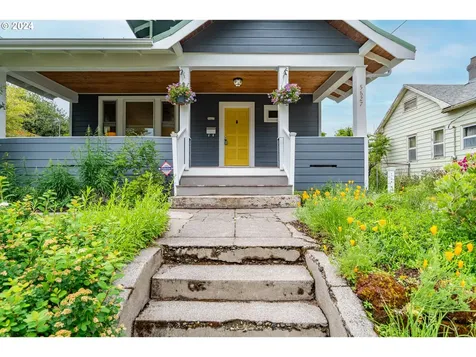 5627 Ne 18th Avenue Portland OR 97211