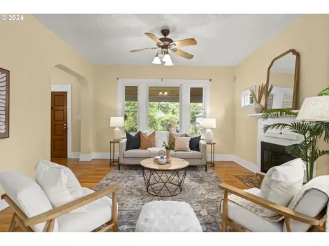 5627 Ne 18th Avenue Portland OR 97211