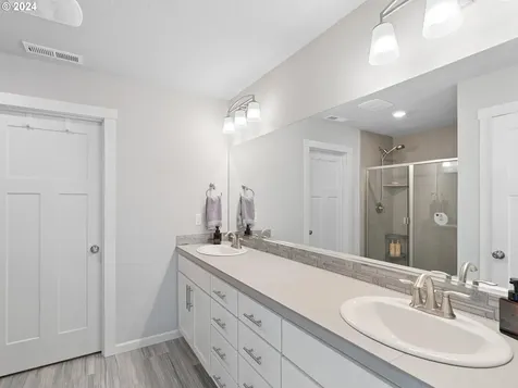 1440 18th Avenue Forest Grove OR 97116