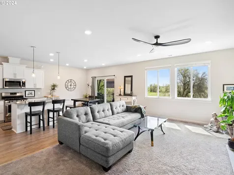 1440 18th Avenue Forest Grove OR 97116