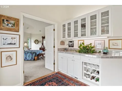 1916 Spicetree Lane SE Salem OR 97306