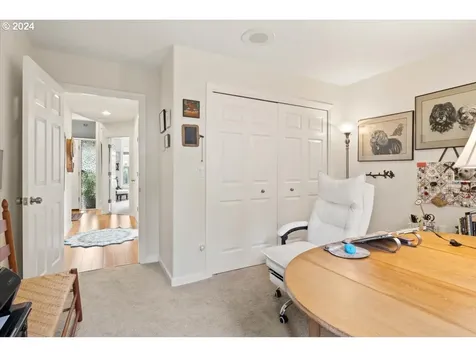 1916 Spicetree Lane SE Salem OR 97306