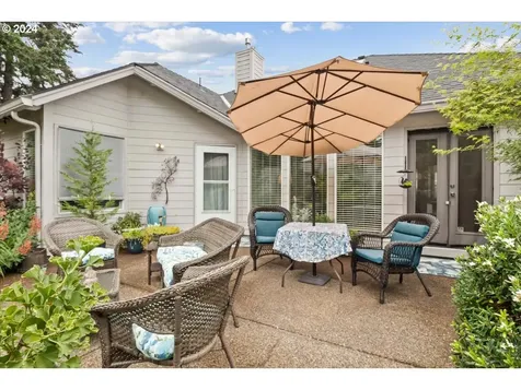 1916 Spicetree Lane SE Salem OR 97306