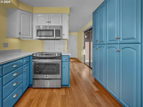 10082 SW Crystal Street Beaverton OR 97008