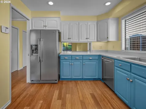 10082 SW Crystal Street Beaverton OR 97008