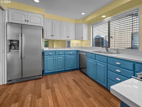 10082 SW Crystal Street Beaverton OR 97008