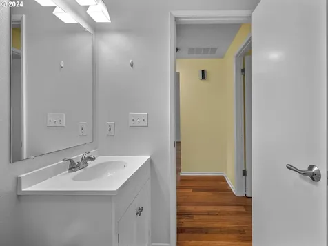 10082 SW Crystal Street Beaverton OR 97008