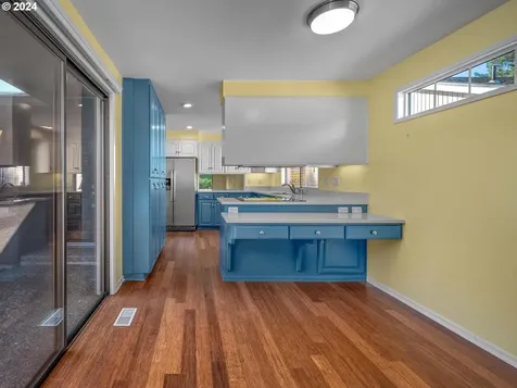 10082 SW Crystal Street Beaverton OR 97008