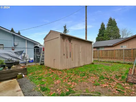 2135 Minnesota Street Eugene OR 97402