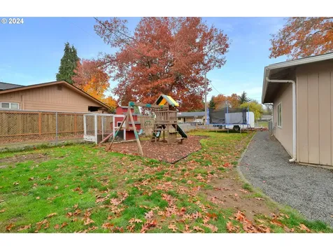2135 Minnesota Street Eugene OR 97402
