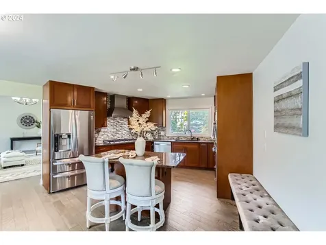 1644 Ne 143rd Avenue Portland OR 97230