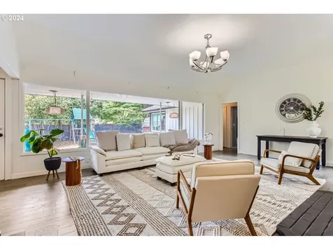 1644 Ne 143rd Avenue Portland OR 97230
