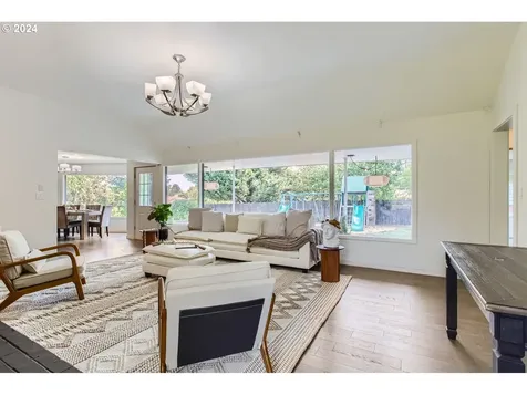 1644 Ne 143rd Avenue Portland OR 97230