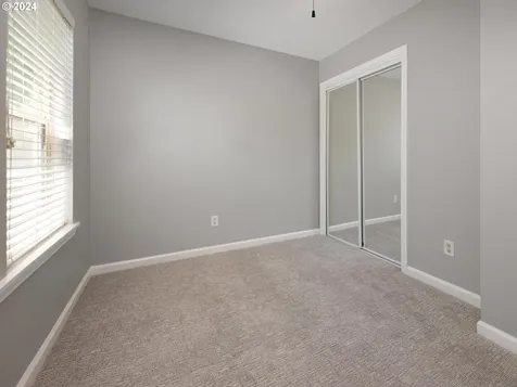 53 Ne Cook Street Portland OR 97212