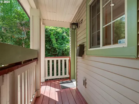 53 Ne Cook Street Portland OR 97212