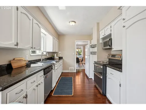 6114 N Vancouver Avenue Portland OR 97217