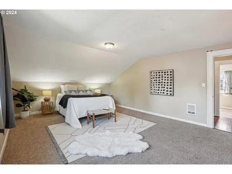 6114 N Vancouver Avenue Portland OR 97217