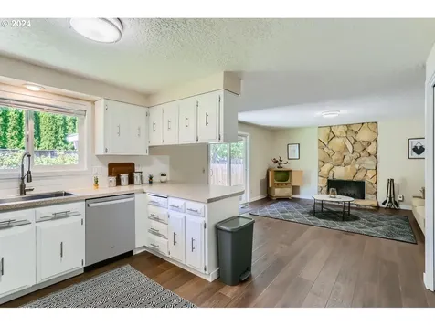 4235 SW 195th Court Beaverton OR 97078