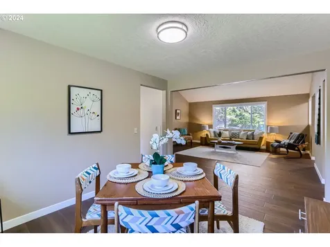 4235 SW 195th Court Beaverton OR 97078