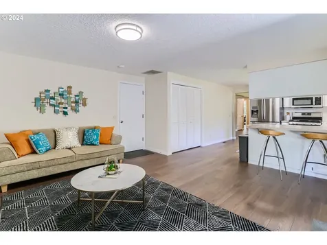 4235 SW 195th Court Beaverton OR 97078