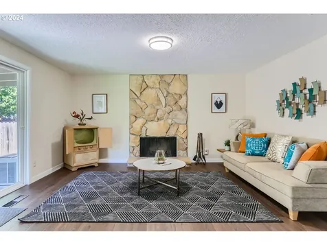 4235 SW 195th Court Beaverton OR 97078