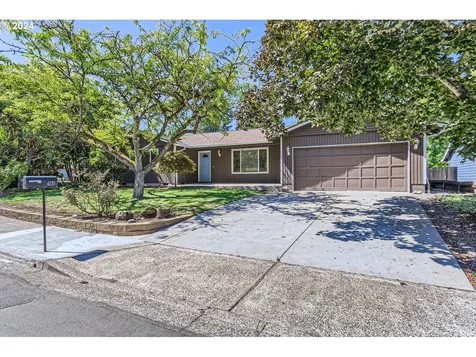 4235 SW 195th Court Beaverton OR 97078