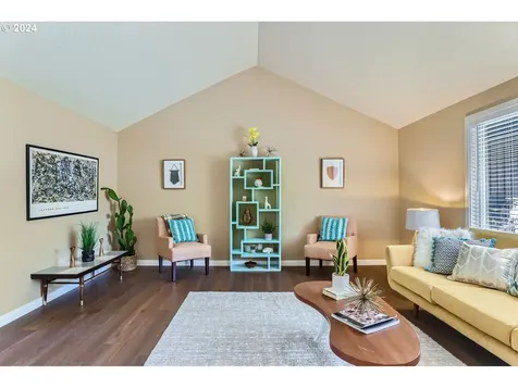 4235 SW 195th Court Beaverton OR 97078