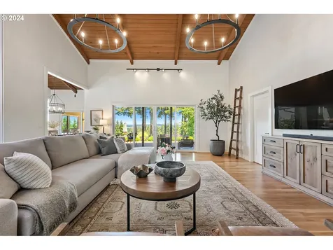 12535 Sw Tooze Road Sherwood OR 97140