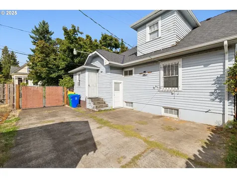 1654 N Killingsworth Street Portland OR 97217