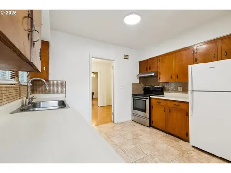 1654 N Killingsworth Street Portland OR 97217