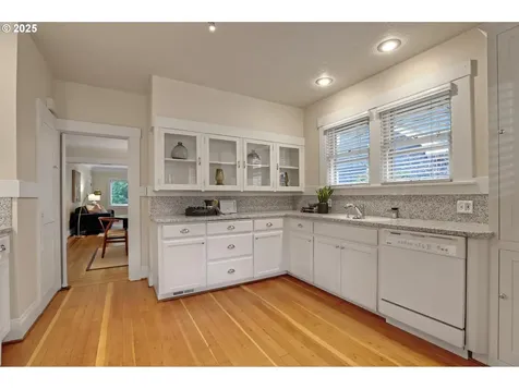 3440 NE Multnomah Street Portland OR 97232