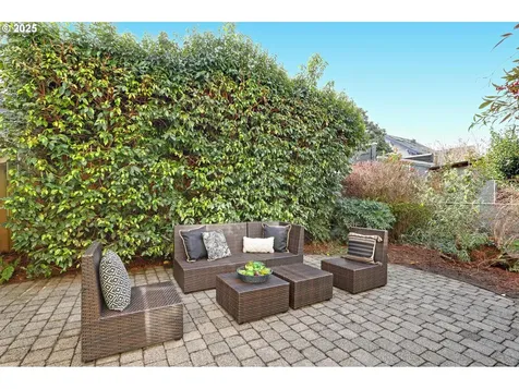 3440 NE Multnomah Street Portland OR 97232