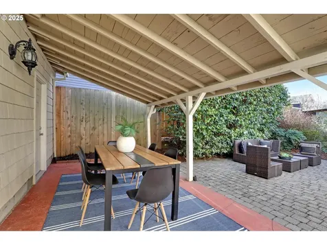 3440 NE Multnomah Street Portland OR 97232