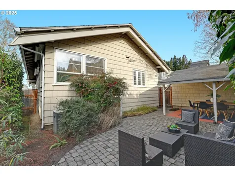 3440 NE Multnomah Street Portland OR 97232