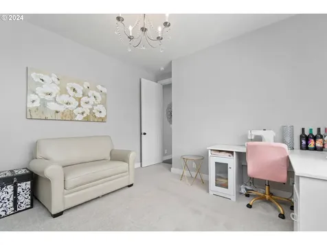 971 S 66th Place Springfield OR 97478