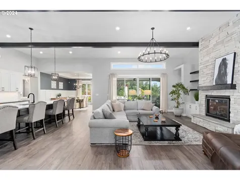 971 S 66th Place Springfield OR 97478