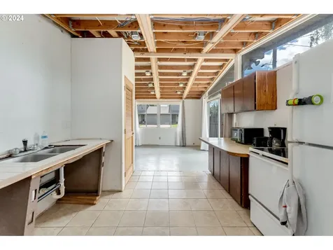 201 E 8th Street Newberg OR 97132