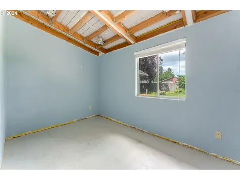 201 E 8th Street Newberg OR 97132