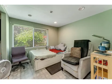201 E 8th Street Newberg OR 97132
